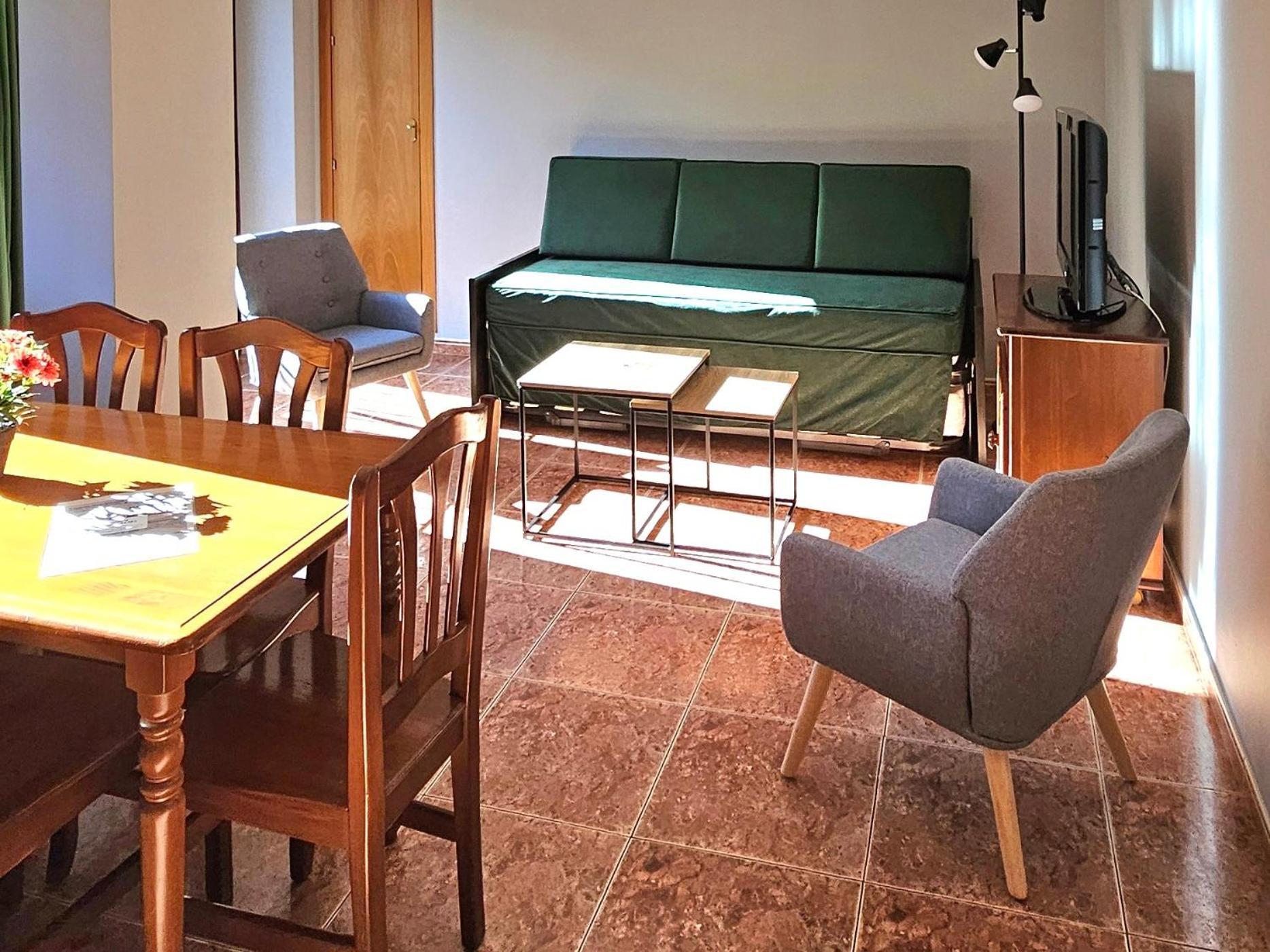 Apartaments Bonet ปัล ภายนอก รูปภาพ